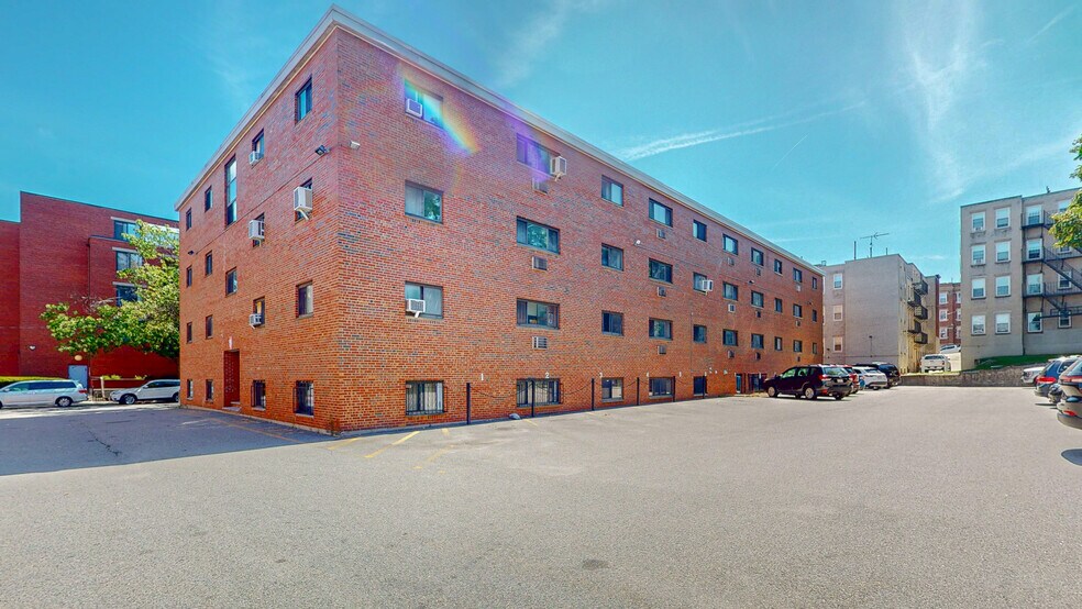 Building Photo - 15 Walbridge St