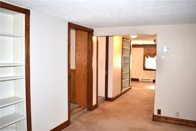 Building Photo - 2071 Dewey Rd