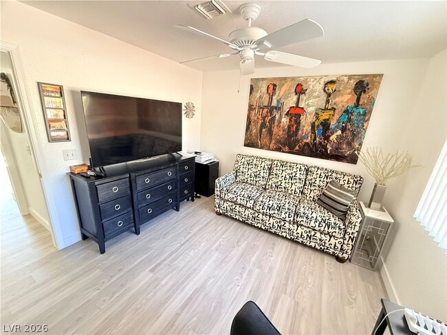 Building Photo - 9605 Sundial Dr