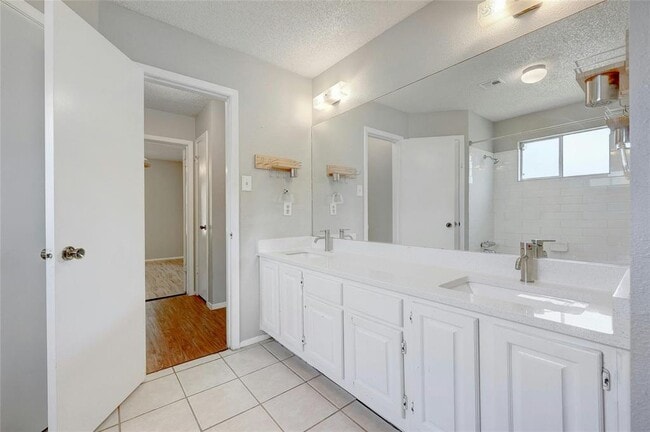 Building Photo - 12601 Europa Ln