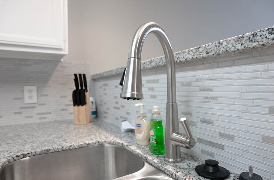 Kitchen - 200 Pecan Dr