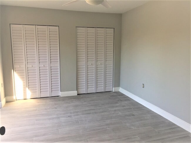 Building Photo - 2915 SW 22nd Cir