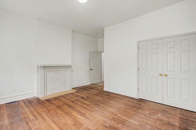 Building Photo - 4416 S Grand Blvd
