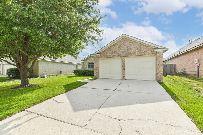 Building Photo - 13831 Hillingdale Ln