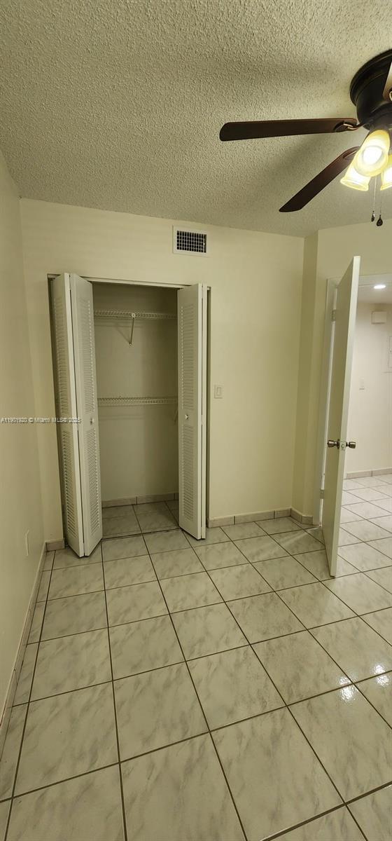 Building Photo - 5420 W 21st Ct