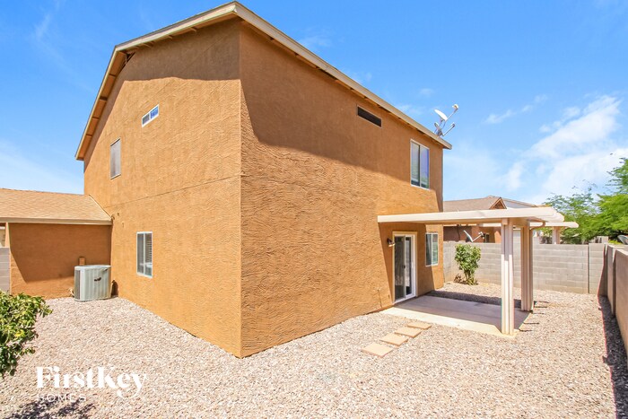 Building Photo - 2457 E Meadow Creek Way