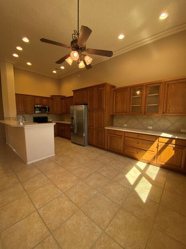 Building Photo - Beautiful home in The Boulders at Sonoma Ranch ***55 Plus Community***