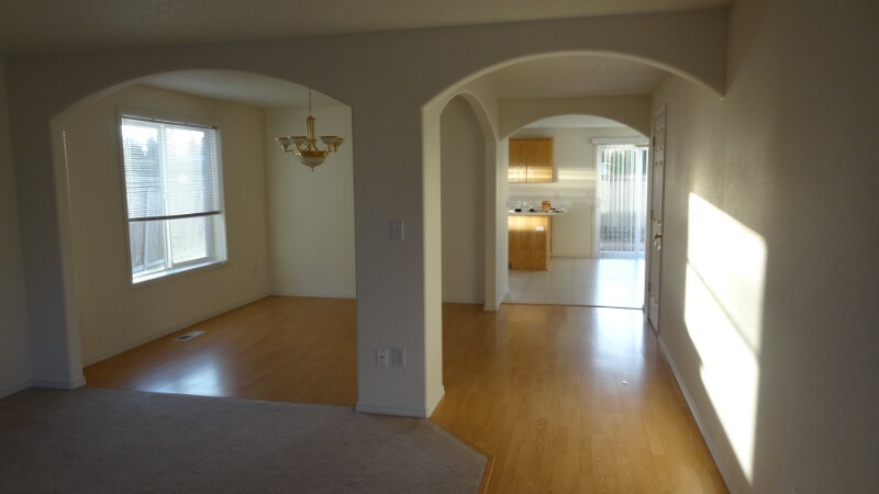 Building Photo - 4118 NE 165th Ave