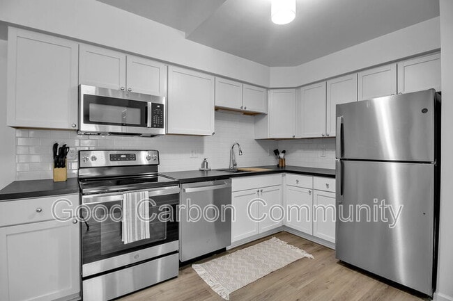 Building Photo - 7008 Erie Rd