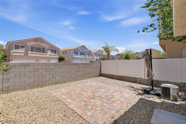 Building Photo - 2576 Velez Valley Way