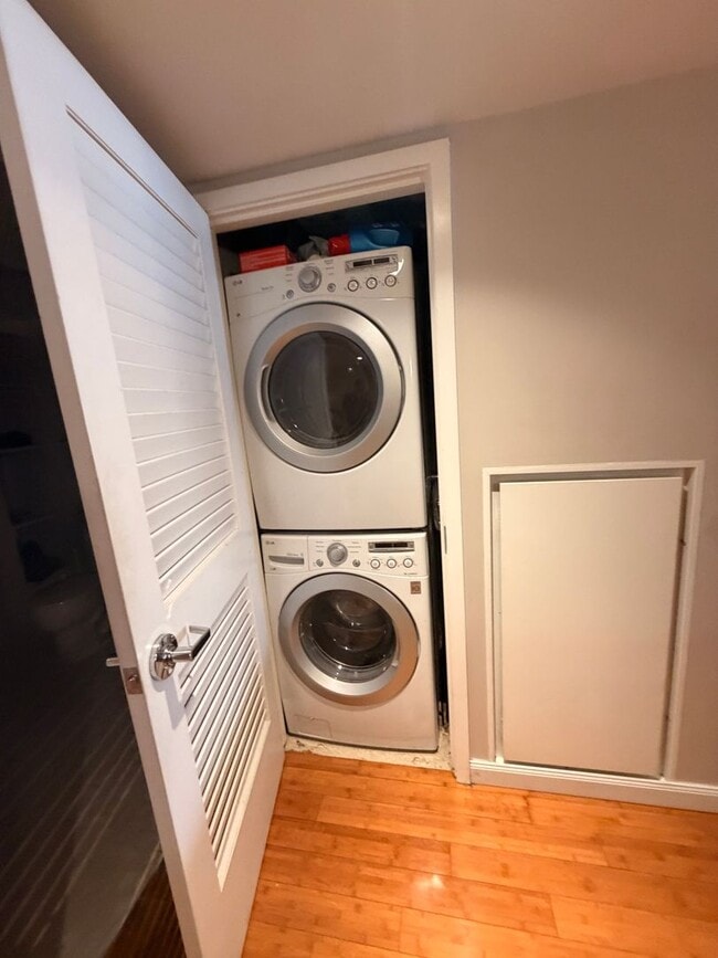 Building Photo - Industrial-Chic Loft in East Village | 1,049 Sq Ft | Gym & Rooftop