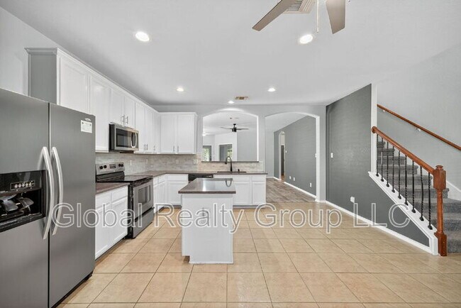 Building Photo - 140 Clapboard Run