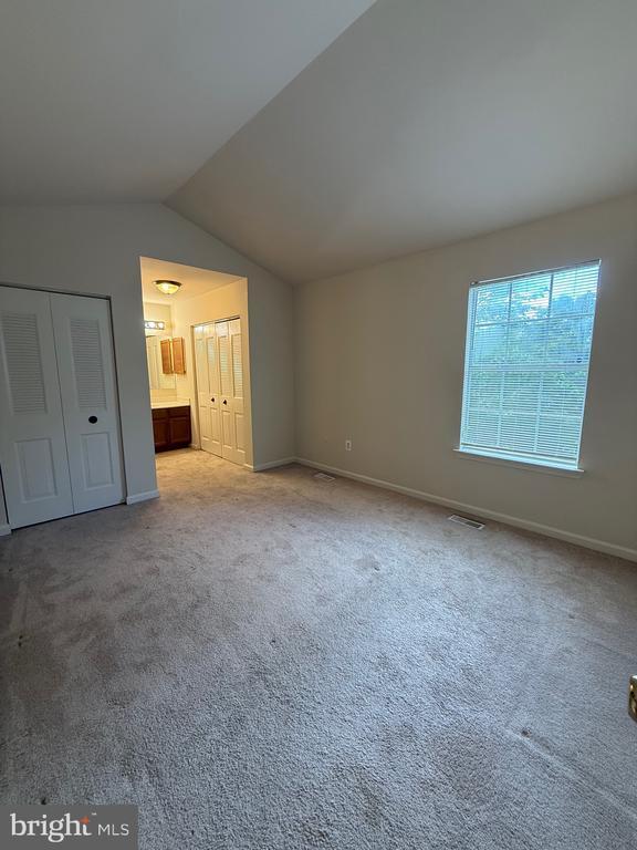 Building Photo - 106 Wind Ridge Dr
