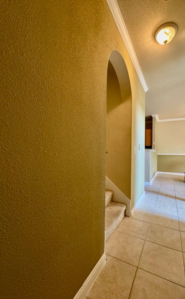 Building Photo - GREAT LOCATION NEAR MEDICAL & USAA | 3 BED...