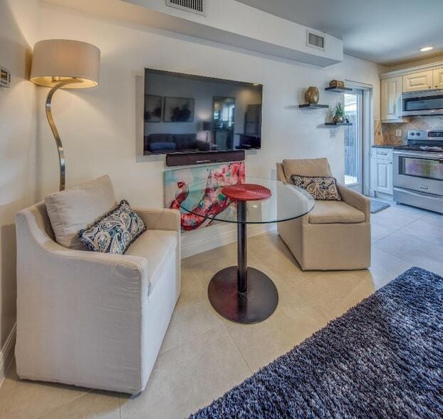 Building Photo - 1331 North N Street