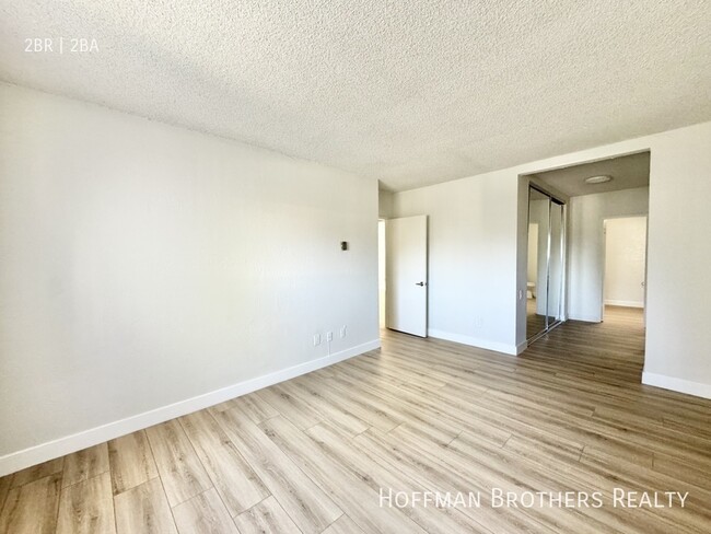 Building Photo - 1000 N Doheny Dr West Hollywood, CA 90069