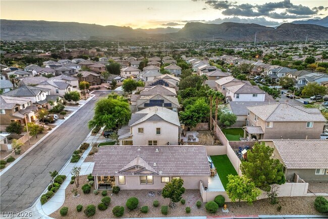 Building Photo - 10762 Flame Vine Ct