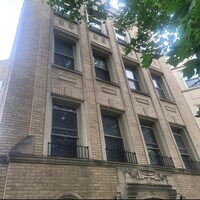 Building Photo - 7529 N Claremont Ave