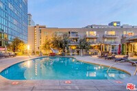 Building Photo - 901 Flower St