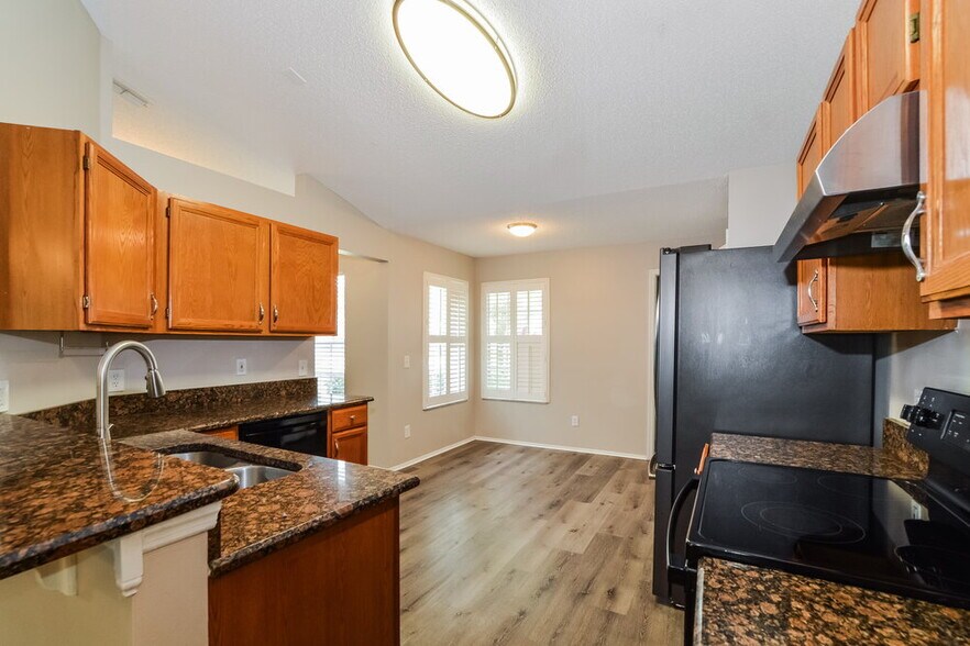 Building Photo - 1220 Twin Rivers Blvd