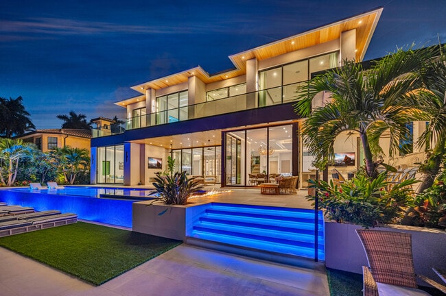 Building Photo - 408 Coral Way