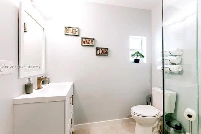 Building Photo - 1647 NW 29th Ave