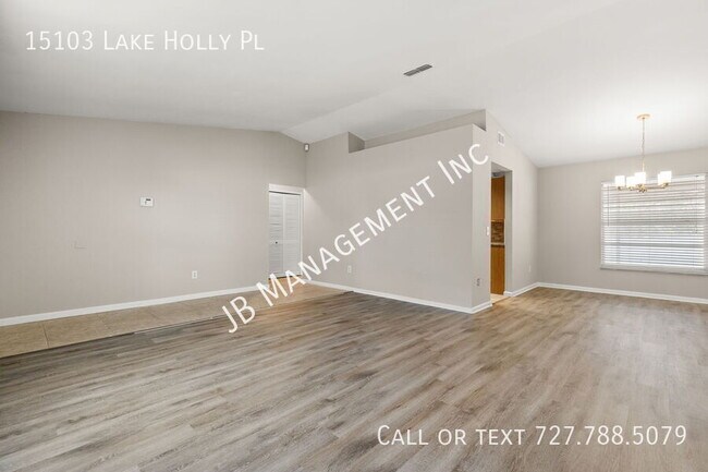 Building Photo - 15103 Lake Holly Pl