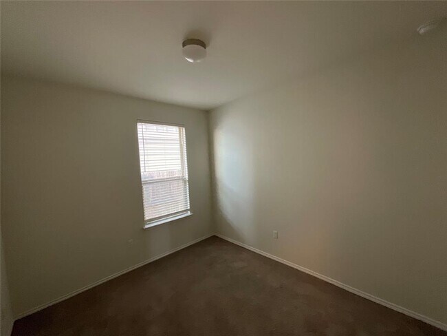 Building Photo - 136 Bonnet Blvd