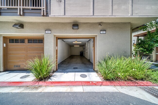 Building Photo - Coming soon - 2Bed/2.5Bath TOWNHOUSE FOR RENT IN MILPITAS - $3,850/mo