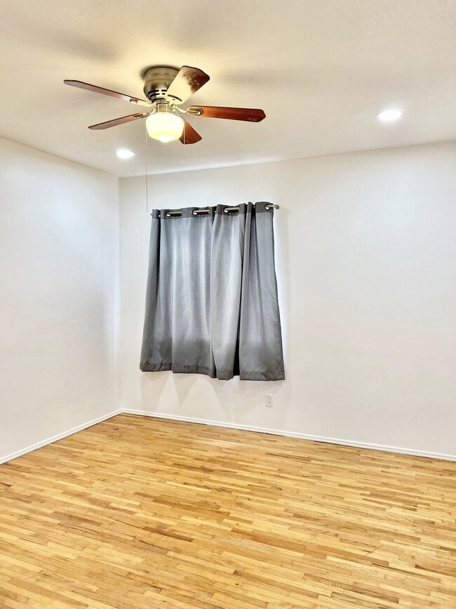 Building Photo - 2013 Plant Ave