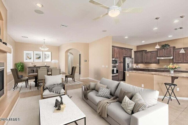Building Photo - 14806 Luna Cir