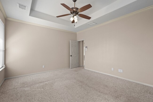 Building Photo - 530 Lockland Ln