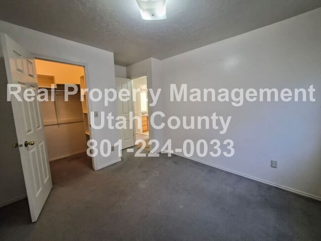 Building Photo - 590 E 1090 N