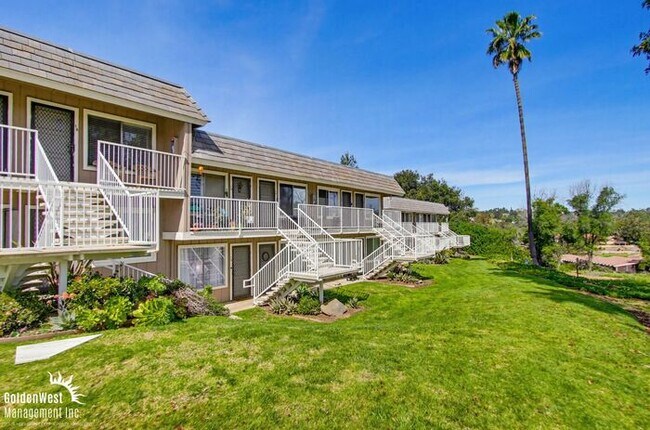 Building Photo - Charming 1Bdm 1Ba Condo with Scenic Golf Course Views at Mountain Meadow!