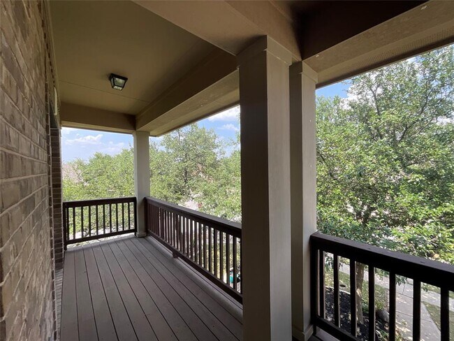Building Photo - 2807 Prosperity