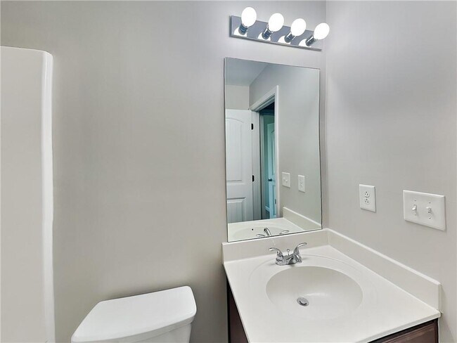 Building Photo - 5885 San Gabriel Ln