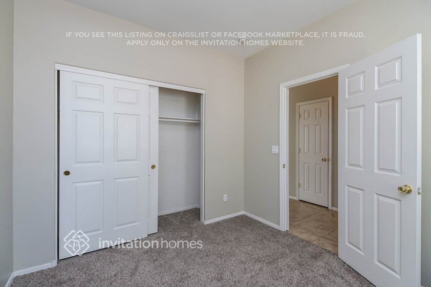 Building Photo - 5617 W Ellis Dr