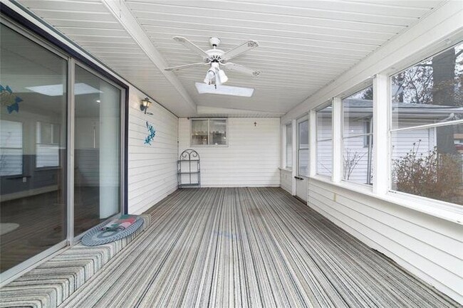 Building Photo - Fantastic 3bd/2ba home! Let yourself in!