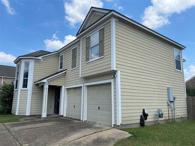 Primary Photo - 11737 Logan Ridge Dr