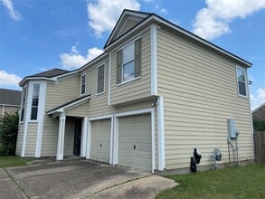 Building Photo - 11737 Logan Ridge Dr