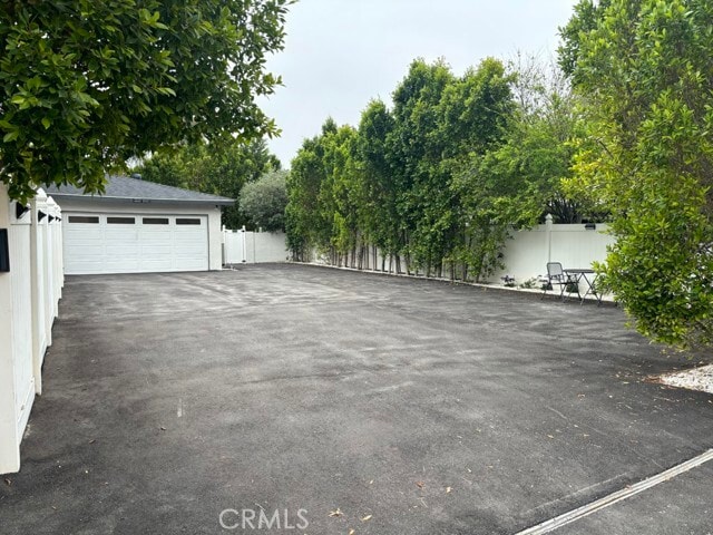 Building Photo - 8731 Topanga Canyon Blvd