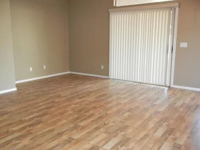 Building Photo - 6926 W Phelps Rd