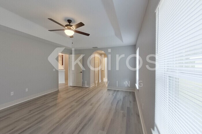 Building Photo - 1749 SW 168th Loop