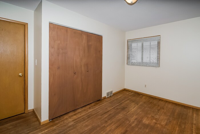 Building Photo - 5600 Vera Cruz Ave N