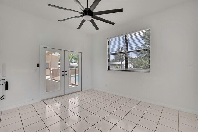 Building Photo - 18401 N 30th St