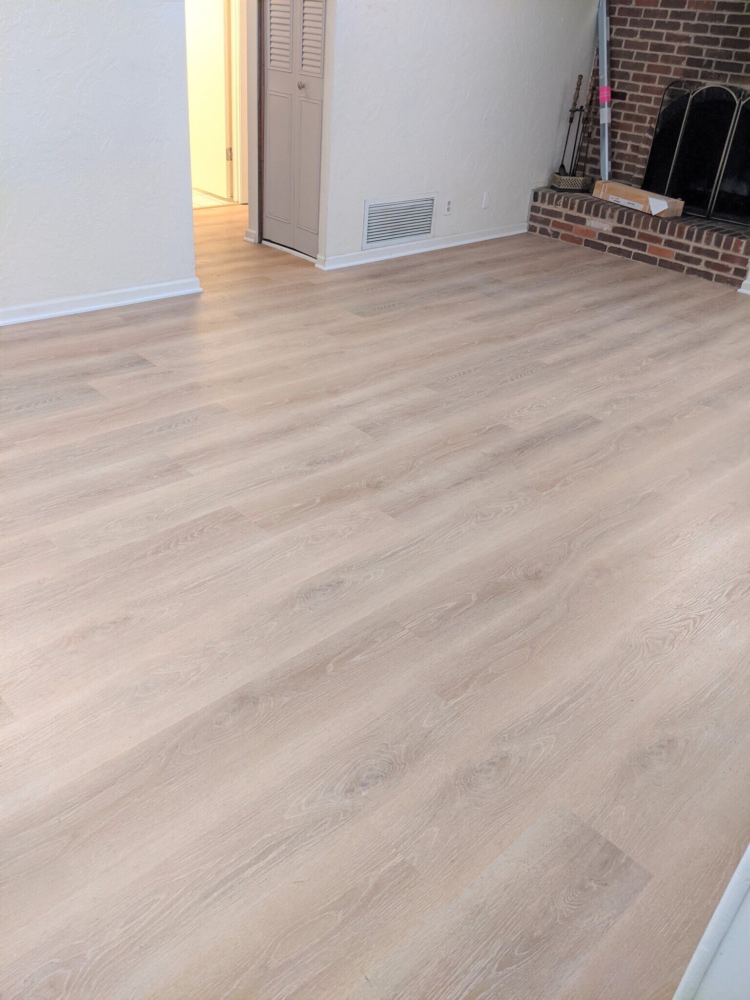 LivingArea - 805 29th St