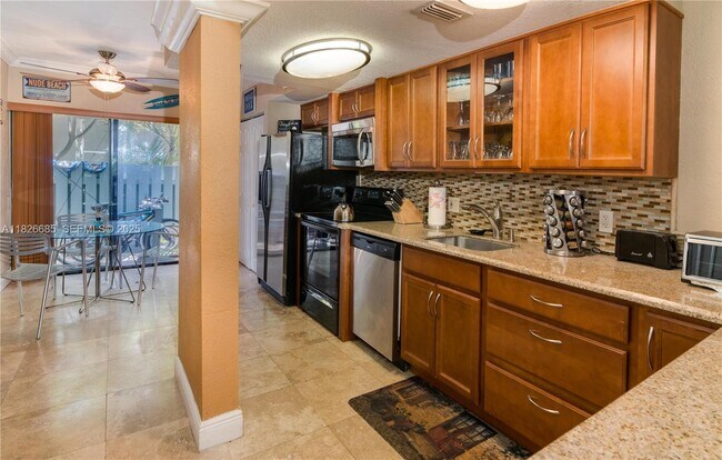 Building Photo - 87200 Overseas Hwy