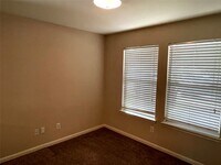 Building Photo - 29618 Evergreen Hills Dr