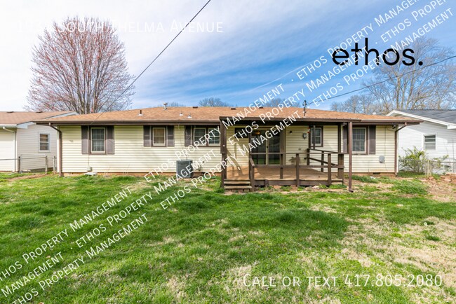 Building Photo - 1934 S Thelma Ave