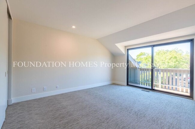 Building Photo - 74 Windstone Dr